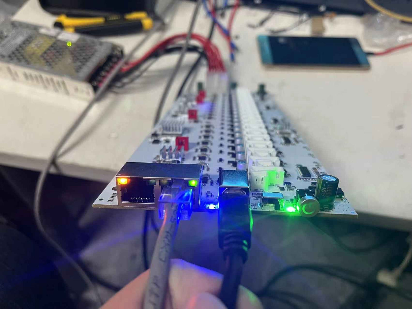 Mobile Phone Group Control Equipment Motherboard Ethernet / WIFI Connection Independent Switch Fan Adjustable Supports USB / OTG